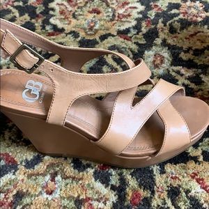Gianni Bini Brown Wedges